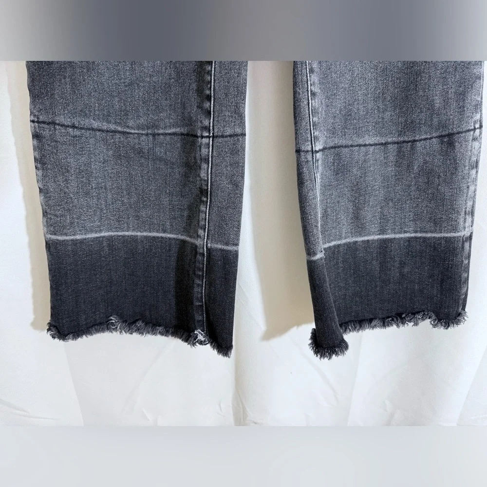 Judy Blue Knoxville High Rise Wide Leg Crop Jeans In A Chic Grey Ombre Color - Picture 7 of 16